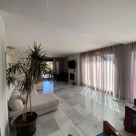 Villa En Benahavis Estepona